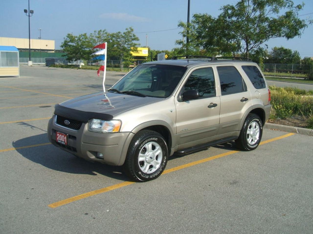 Used 2001 Ford Escape XLT   4 X 4 for sale in York, ON