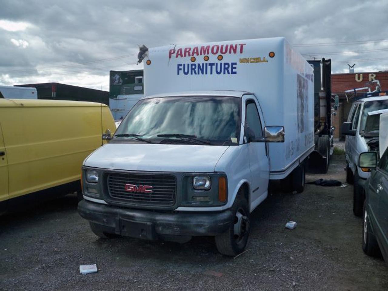 Used 2002 GMC 3500  for sale in Mississauga, ON