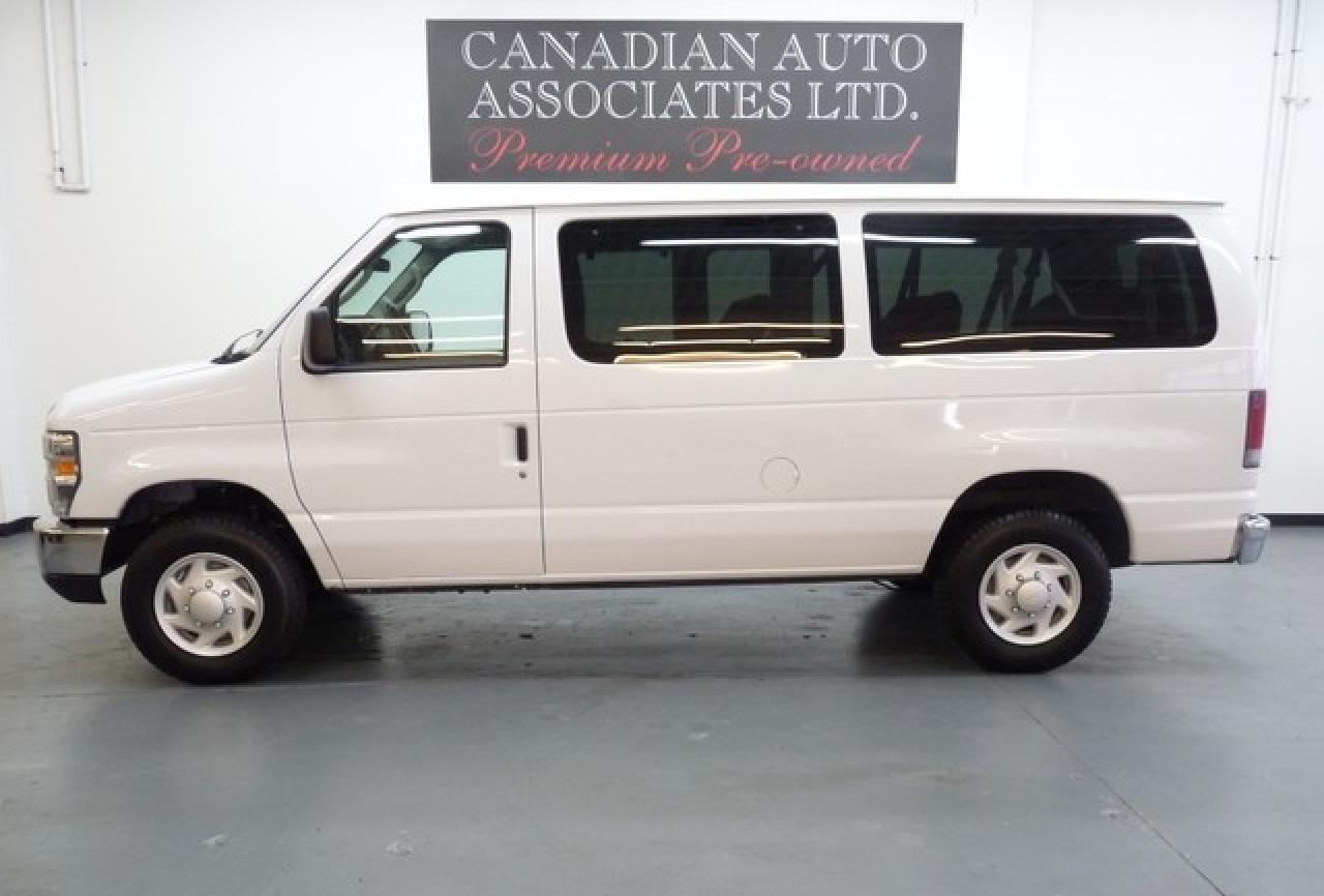 Used 2009 Ford E-350 XLT 12 PASSENGER for sale in Guelph, ON