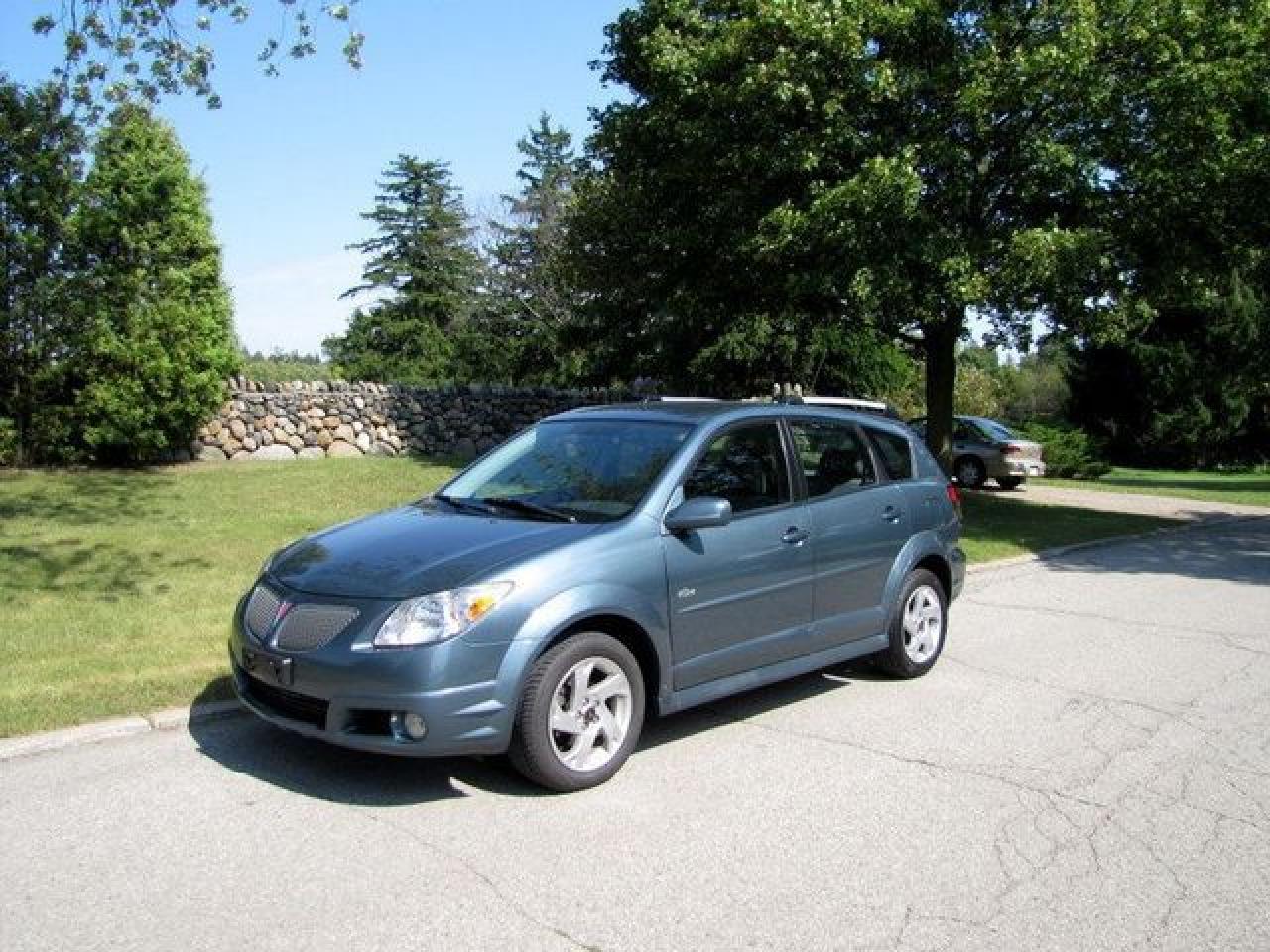 Used 2007 Pontiac Vibe ALLOYS!! GM LEASE RETURN!! Hatchback for sale in Guelph, ON