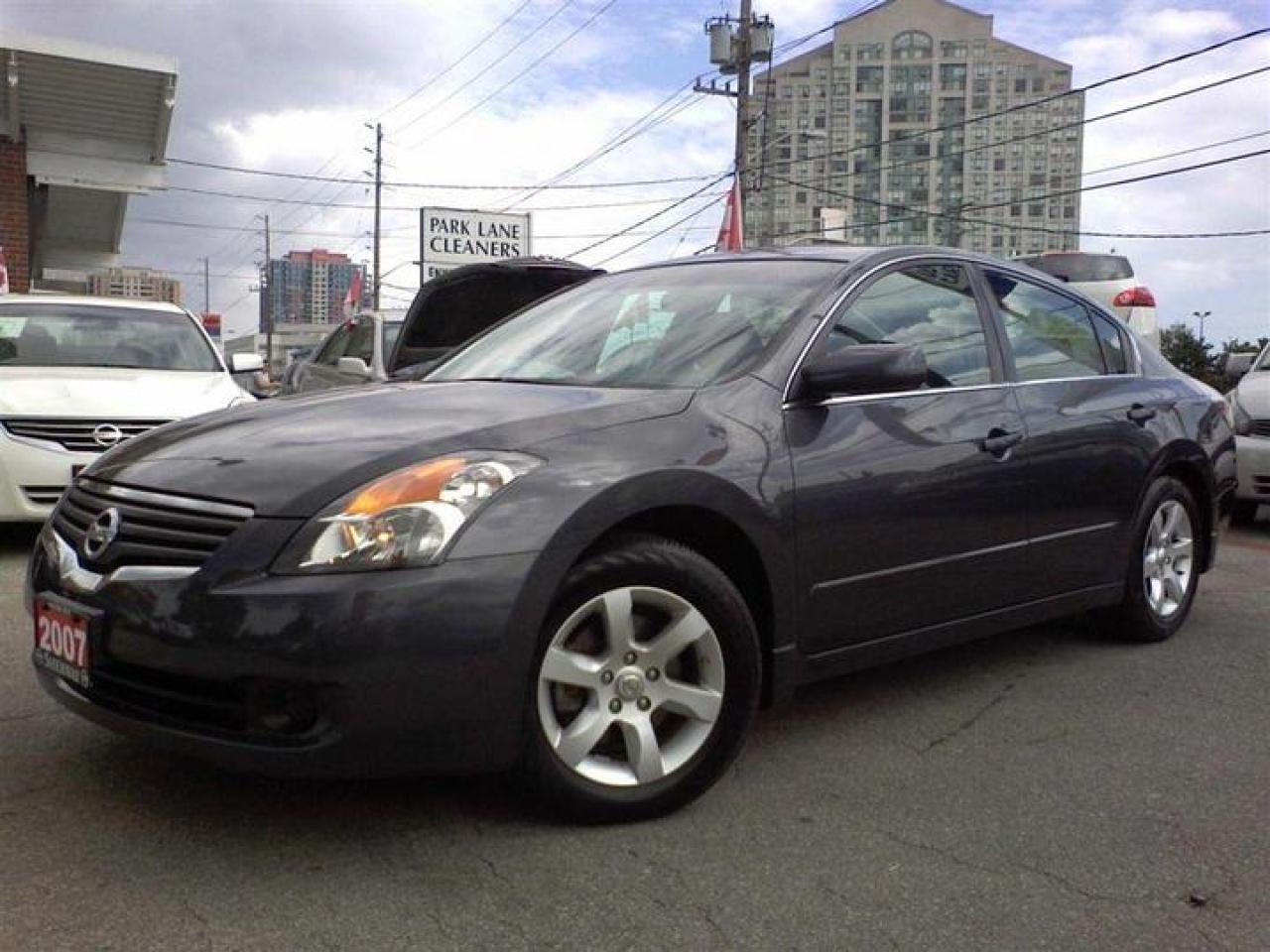 Used 2007 Nissan Altima 2.5 S Sedan 4D for sale in Toronto, ON