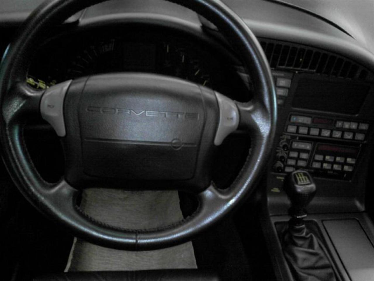 626943