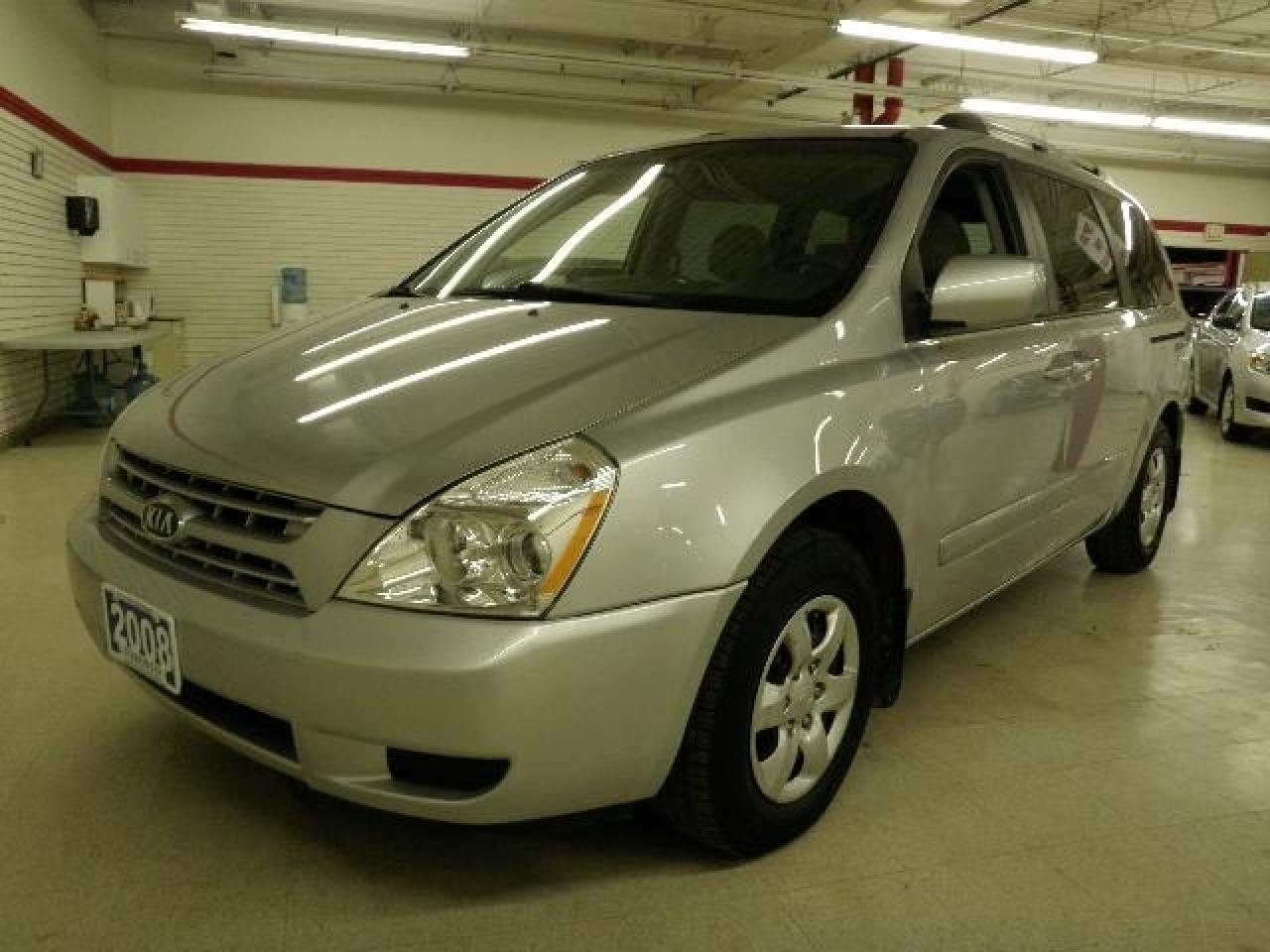 Used 2008 Kia Sedona  for sale in Toronto, ON