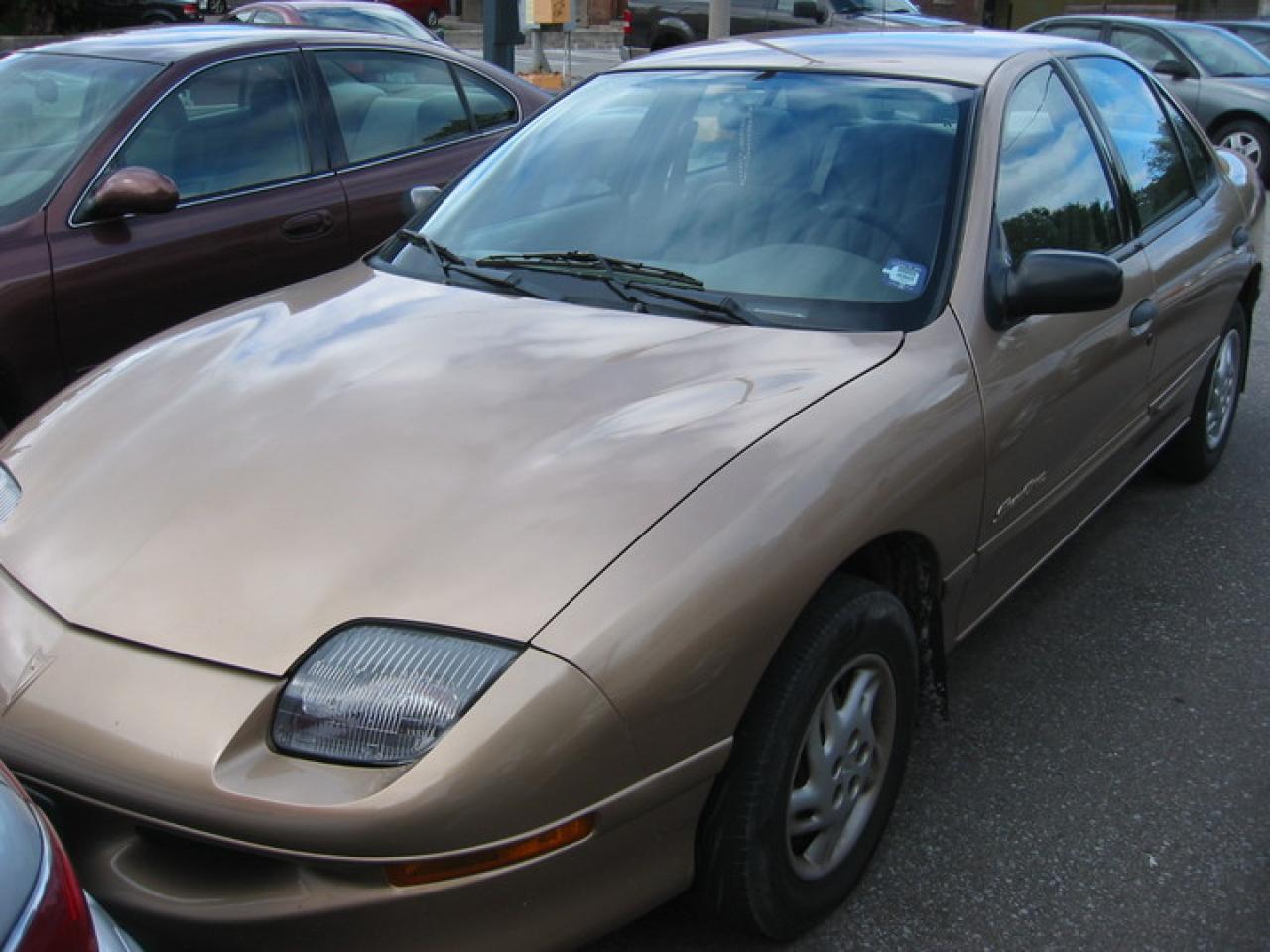 Used 1998 Pontiac Sunfire  for sale in Toronto, ON