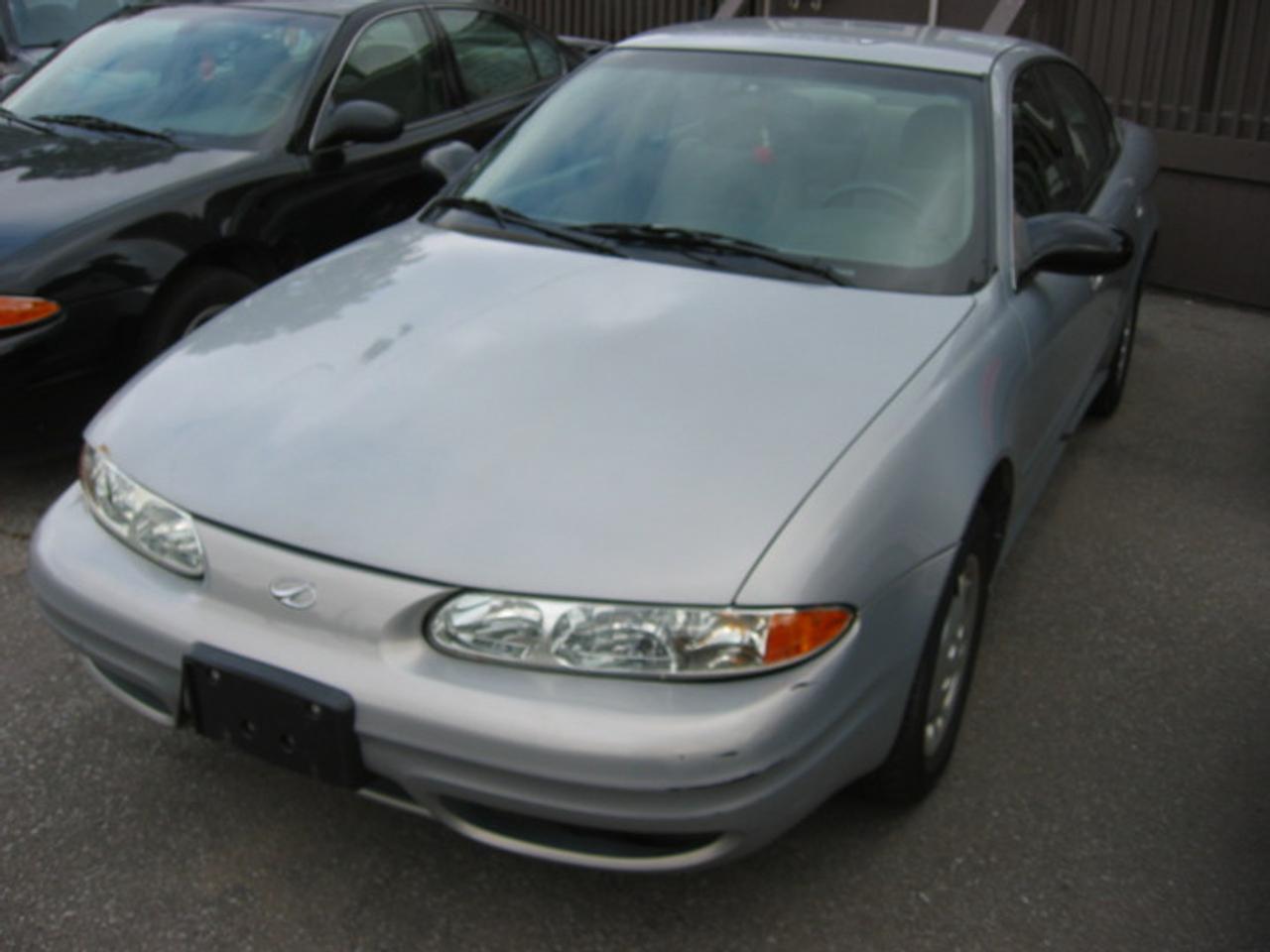 Used 2000 Oldsmobile Alero  for sale in Toronto, ON