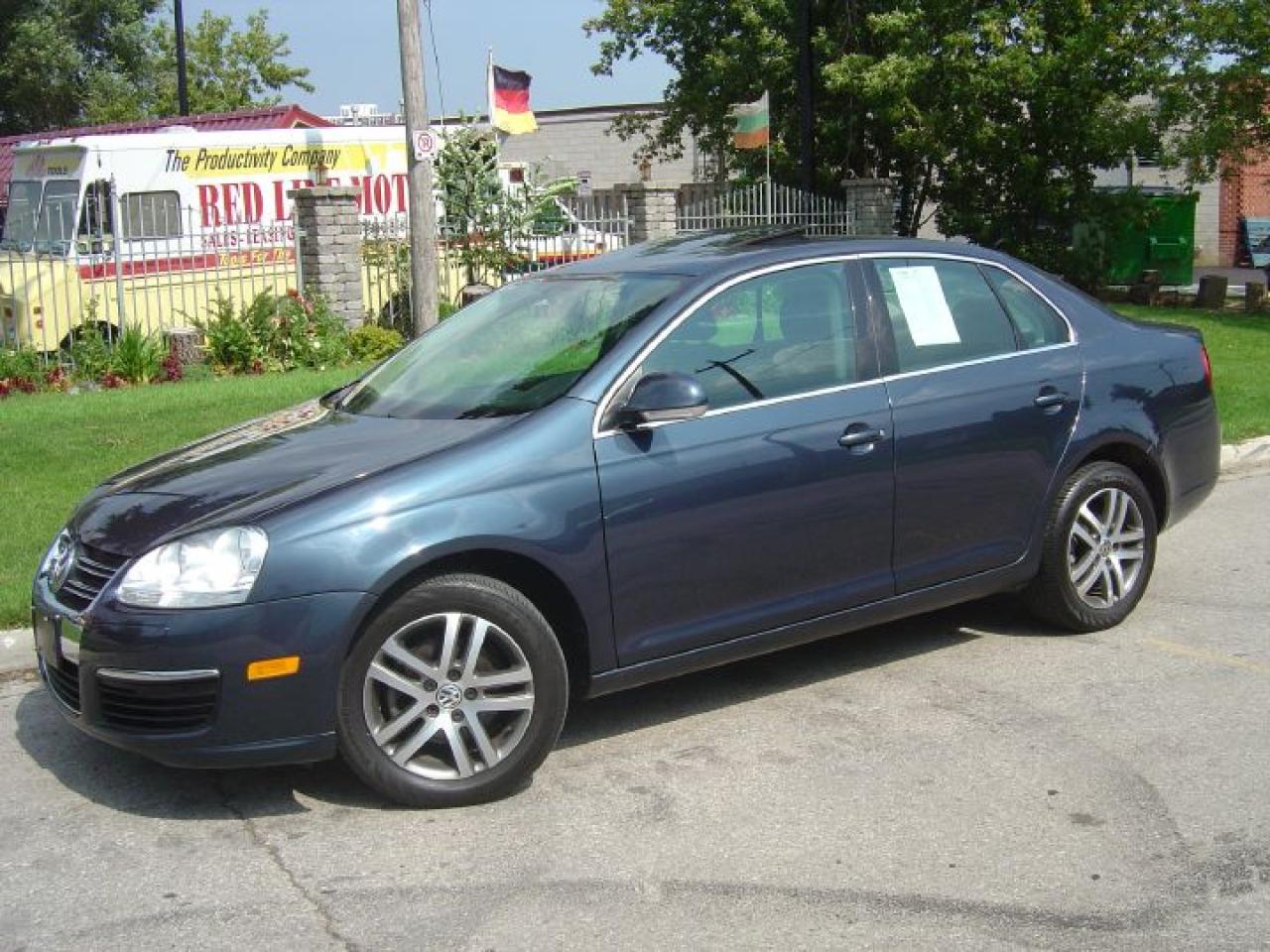Used 2006 Volkswagen Jetta lux edition for sale in Mississauga, ON