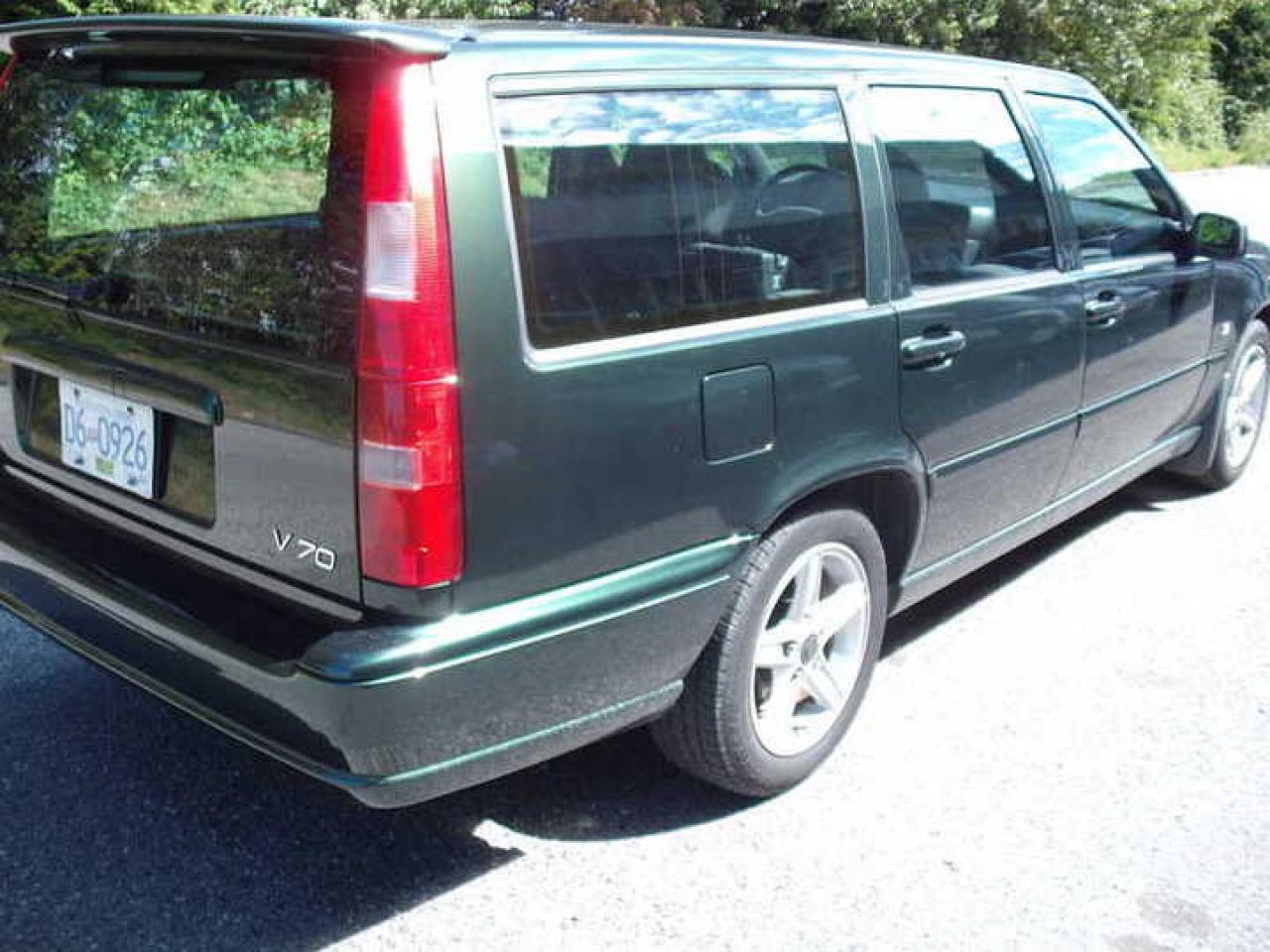 Used 2000 Volvo V70 Sport Wagon for sale in West Vancouver, BC