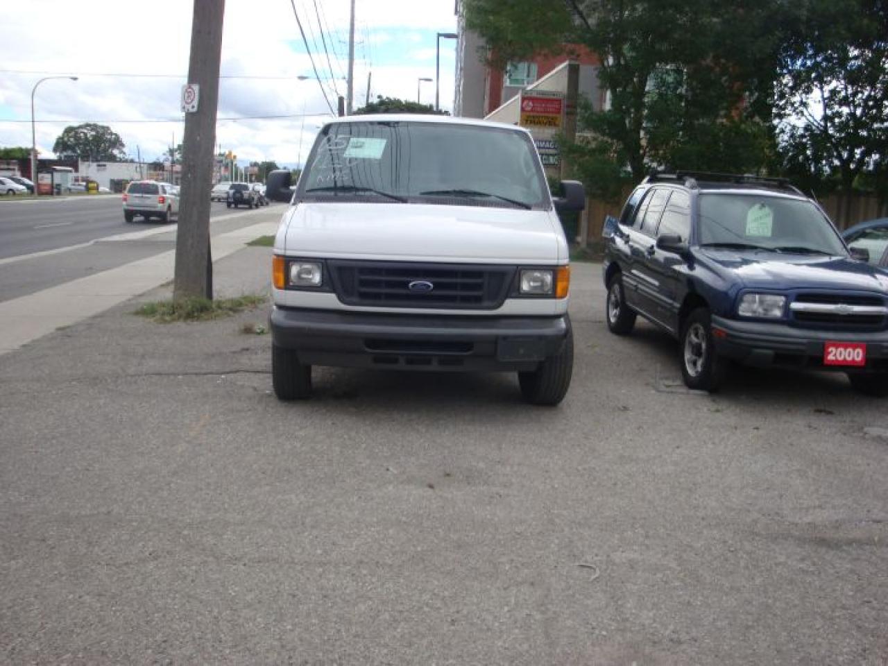 Used 2005 Ford E250 Cargo for sale in Mississauga, ON