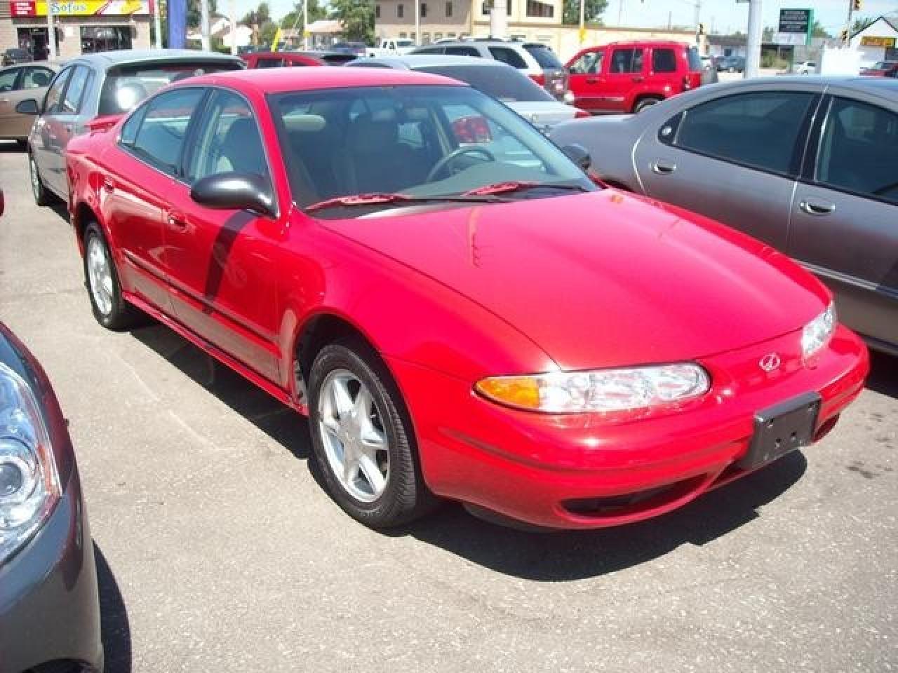 Used 2004 Oldsmobile Alero GL for sale in Windsor, ON