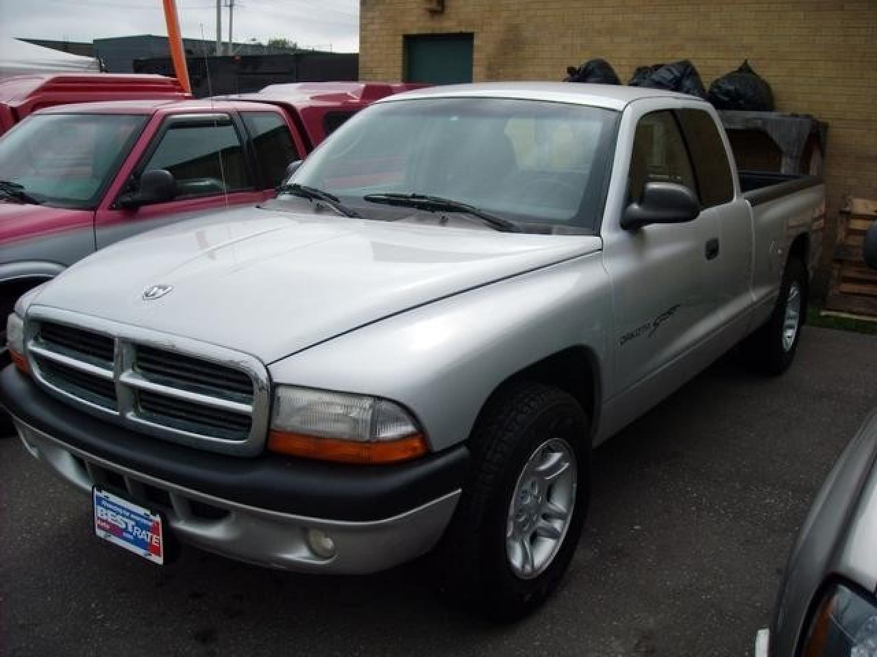 Used 2001 Dodge Dakota Sport for sale in Windsor, ON