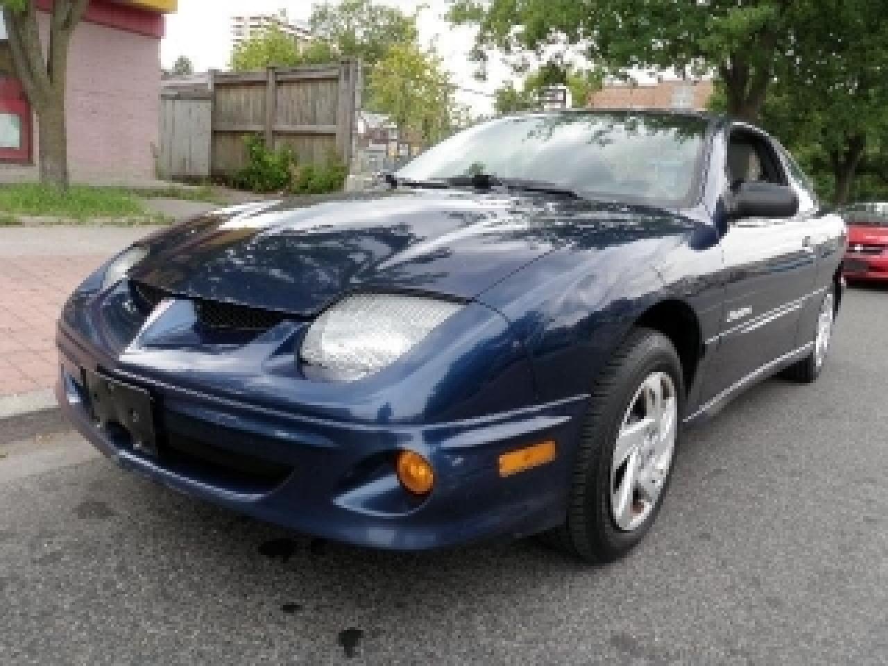 Used 2002 Pontiac Sunfire SL for sale in Toronto, ON