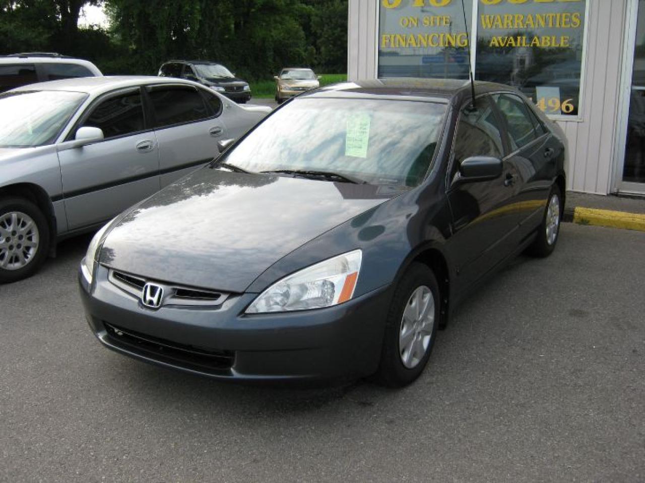 Used 2004 Honda Accord base for sale in Morrisburg, ON