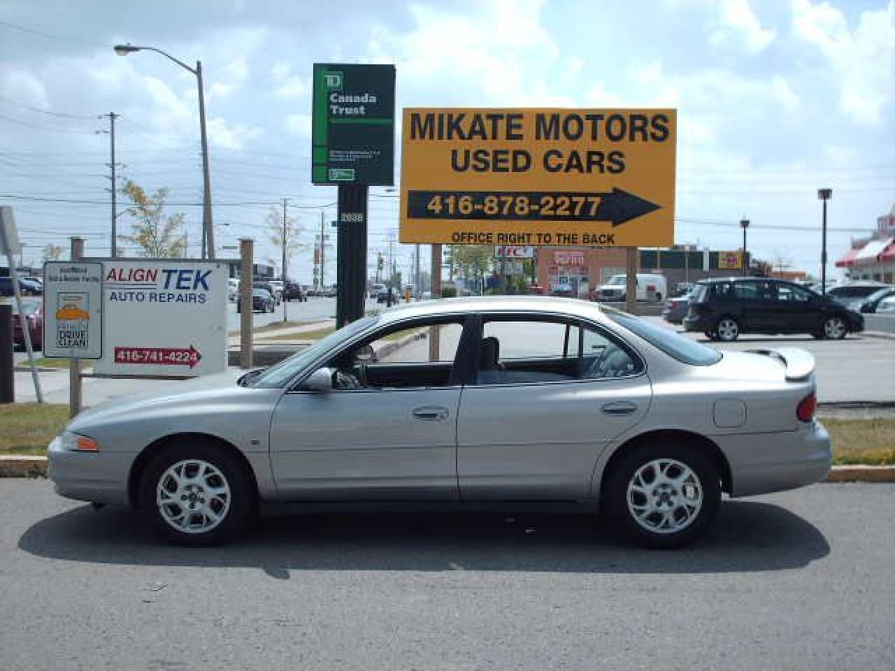 Used 2000 Oldsmobile Intrigue GL for sale in Rexdale, ON