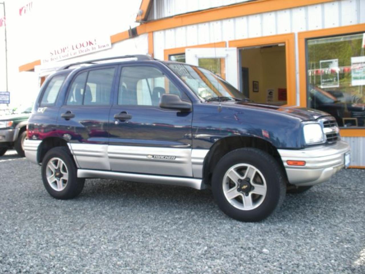 Used 2002 Chevrolet Tracker LXT SPORT for sale in Courtenay, BC