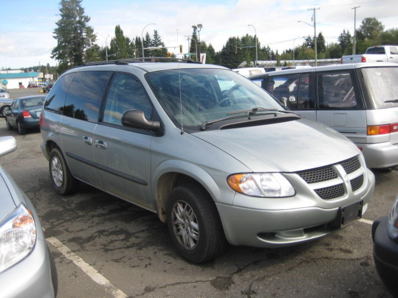 Used 2003 Dodge Caravan SE for sale in Courtenay, BC