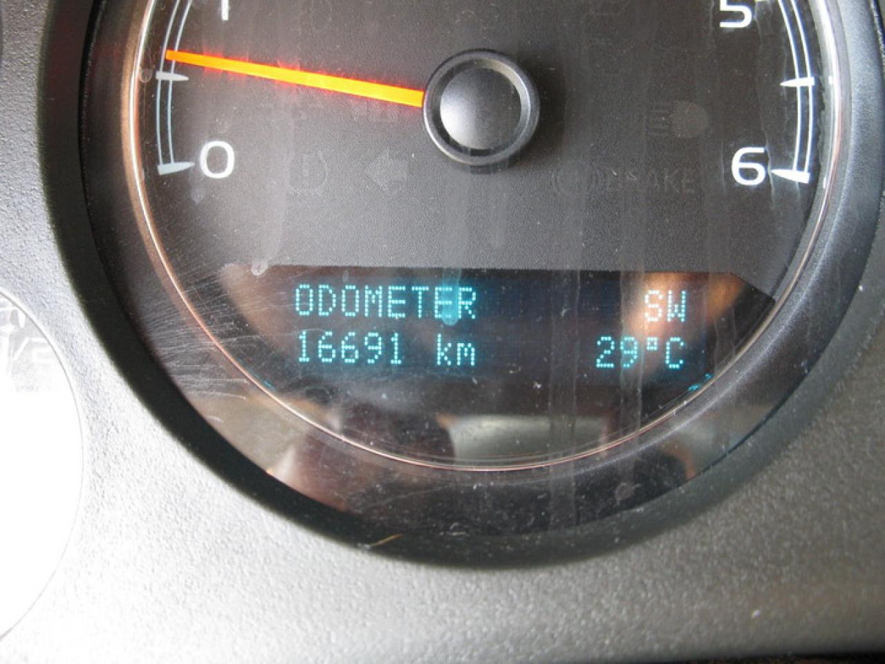 627633