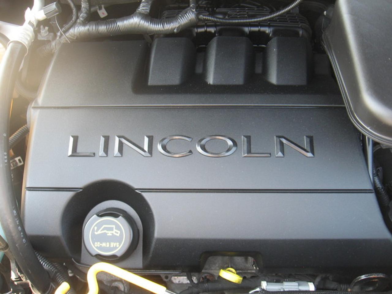 627648.11049999