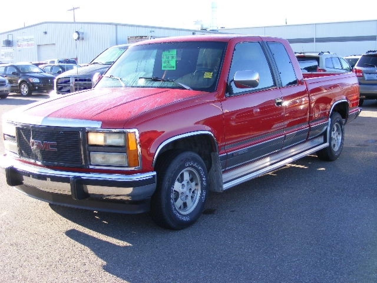 627702