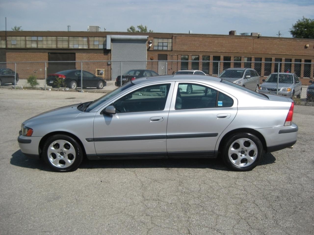 Used 2004 Volvo S60  for sale in Toronto, ON