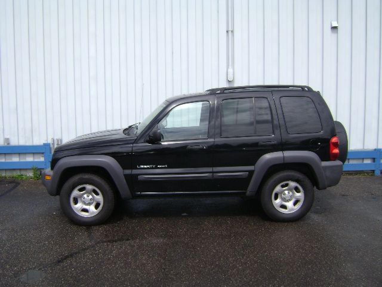 Used 2003 Jeep Liberty 4X4 sunroof for sale in Kitchener, ON