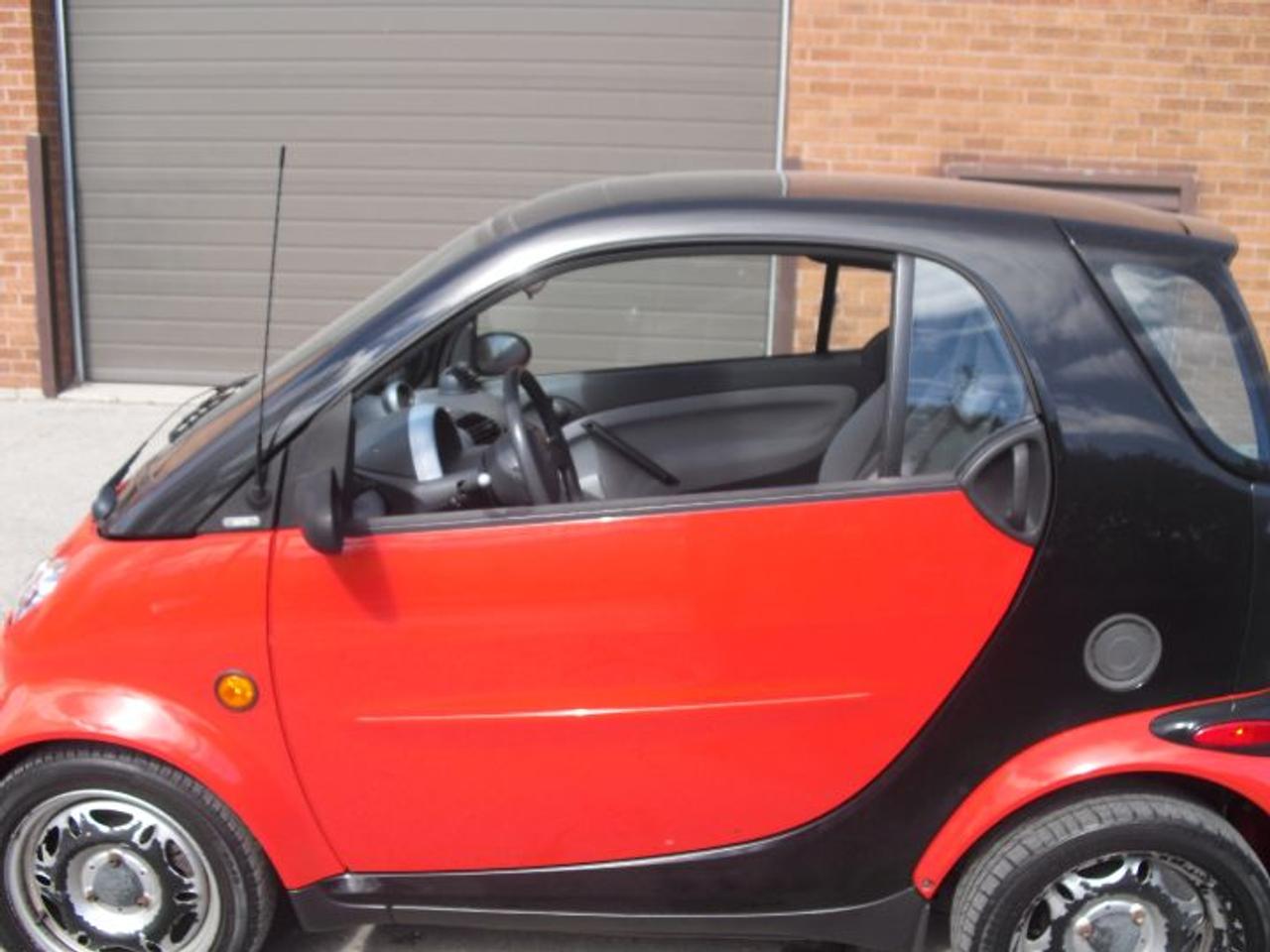 Diesel Smart car
Triptronic Transmission 
A.C
Good Drive 
Safety E-test 
Warranty Available 
This car is Plus HST 
For further information call Michel at 416-616-7574