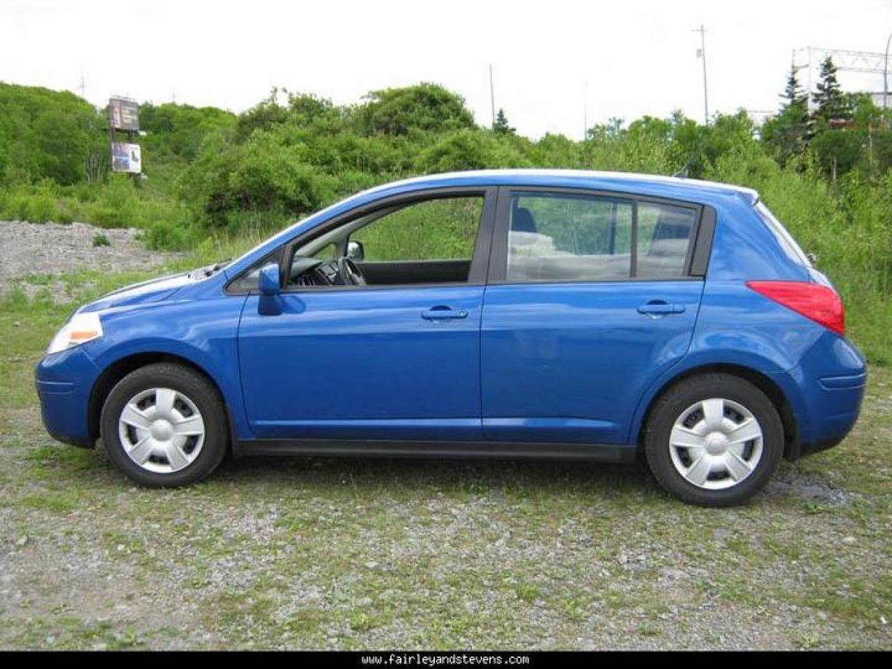 Used 2007 Nissan Versa  for sale in Dartmouth, NS