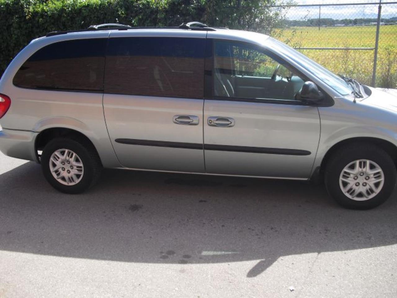 Used 2004 Dodge Grand Caravan  for sale in Mississauga, ON