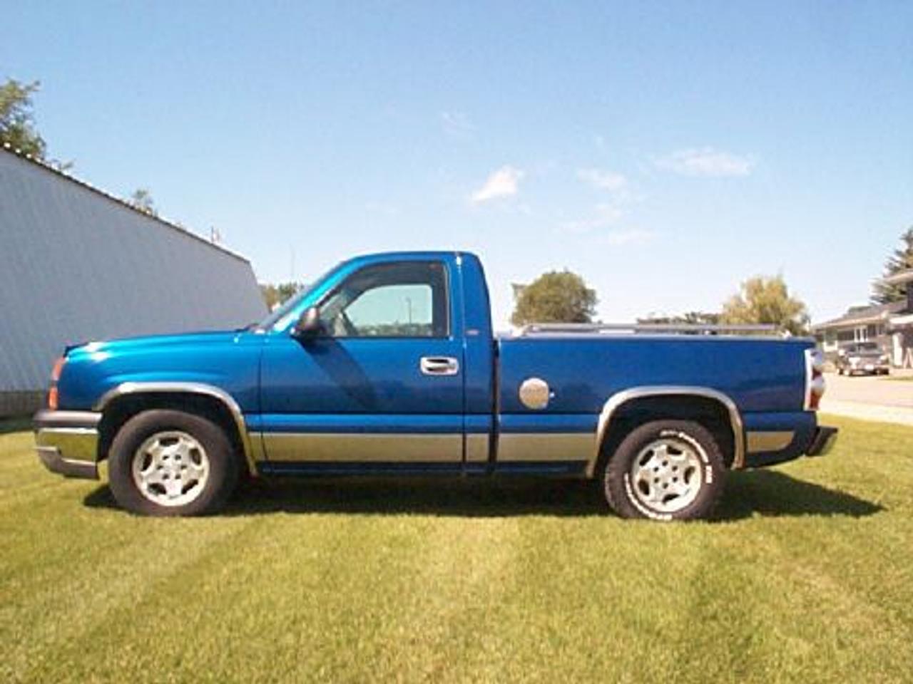 Used 2004 Chevrolet Silverado LS for sale in Melfort, SK