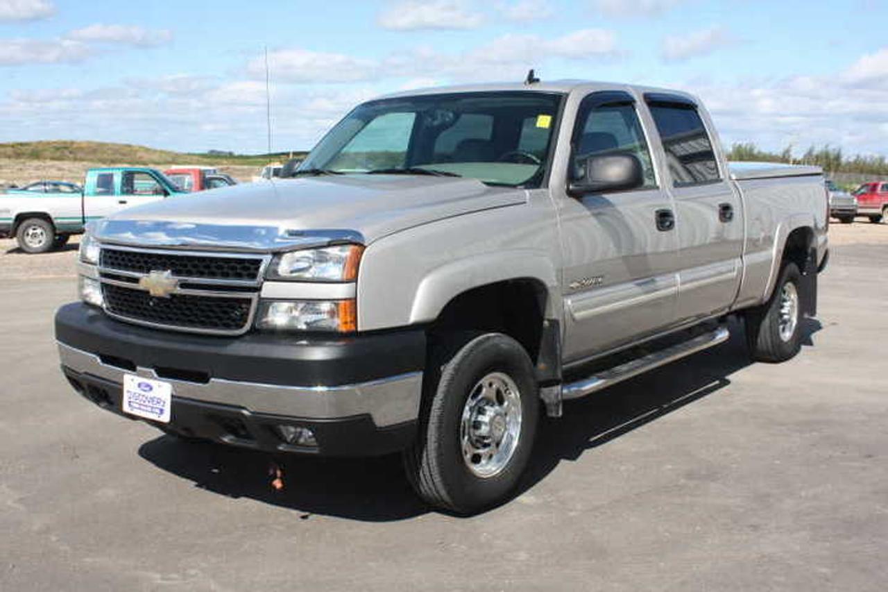 - Engine: 6.0 Liter
- GVWR: 9,000-10,000 Lbs.
- Brake System: Hydraulic