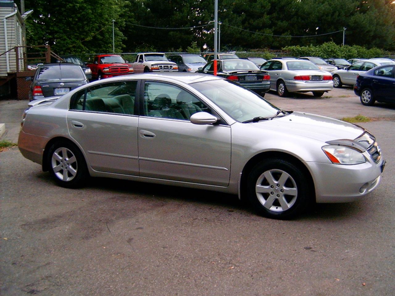 Used 2004 Nissan Altima 2.5 S for sale in Scarborough, ON
