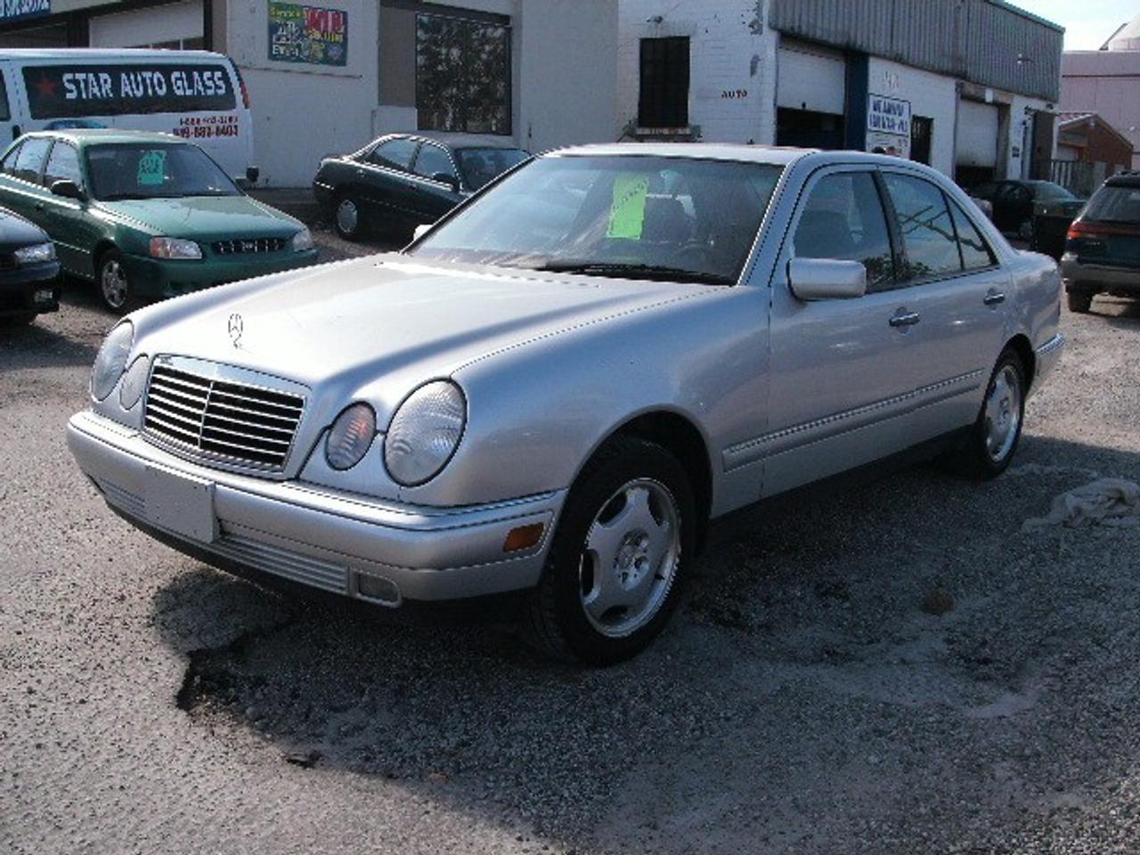 6 cyl, 3.2 L, AWD 4 matic, black leather on silver, AM/FM, 6 pack changer, sunroof, fully loaded, certified and etested.  Call Marc at 519-572-0197  or email marc@autologix.ca
