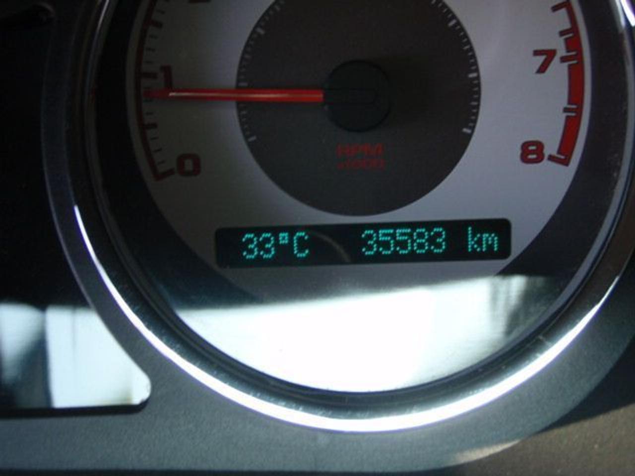 628194.11038432