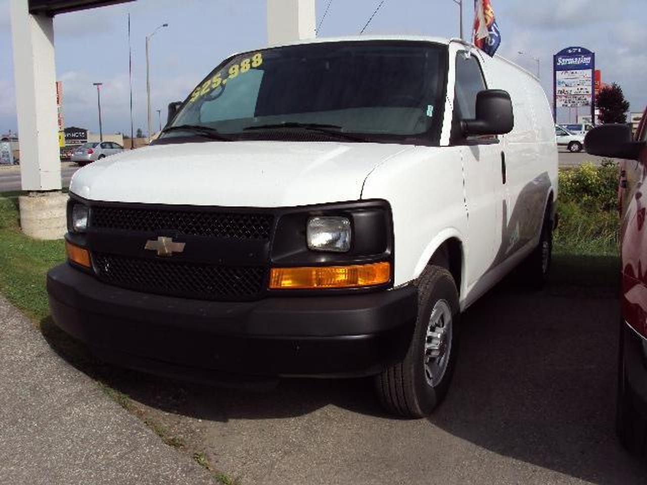 Used 2010 Chevrolet Express  for sale in Cambridge, ON