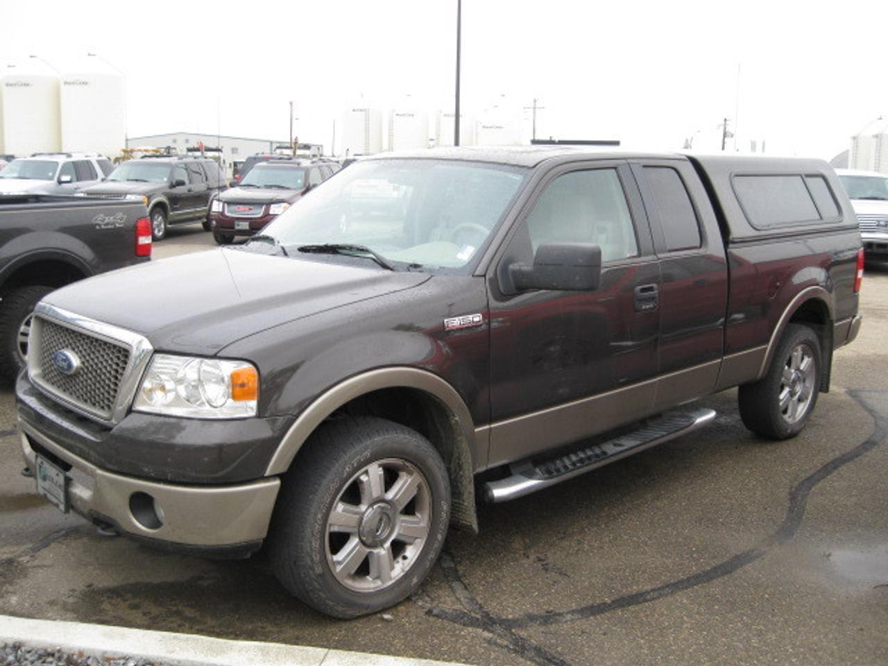 Used 2006 Ford F-150 Lariat Supercab 4X4 for sale in Innisfail, AB