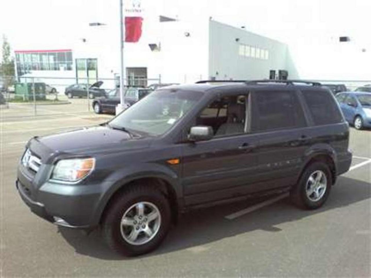 Used 2006 Honda Pilot EX-L for sale in Sherwood Park, AB