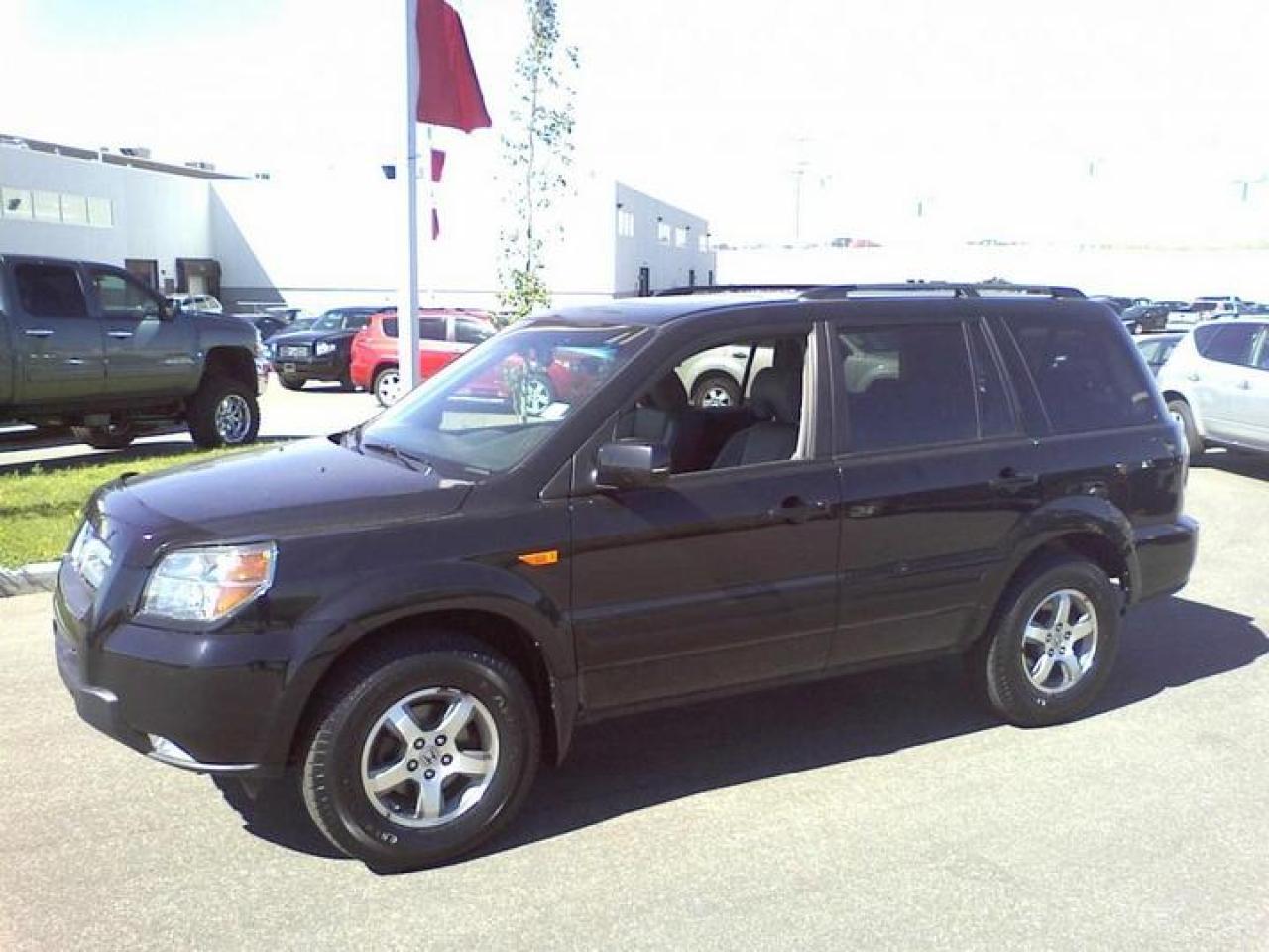 Used 2006 Honda Pilot EX-L w/ RES for sale in Sherwood Park, AB
