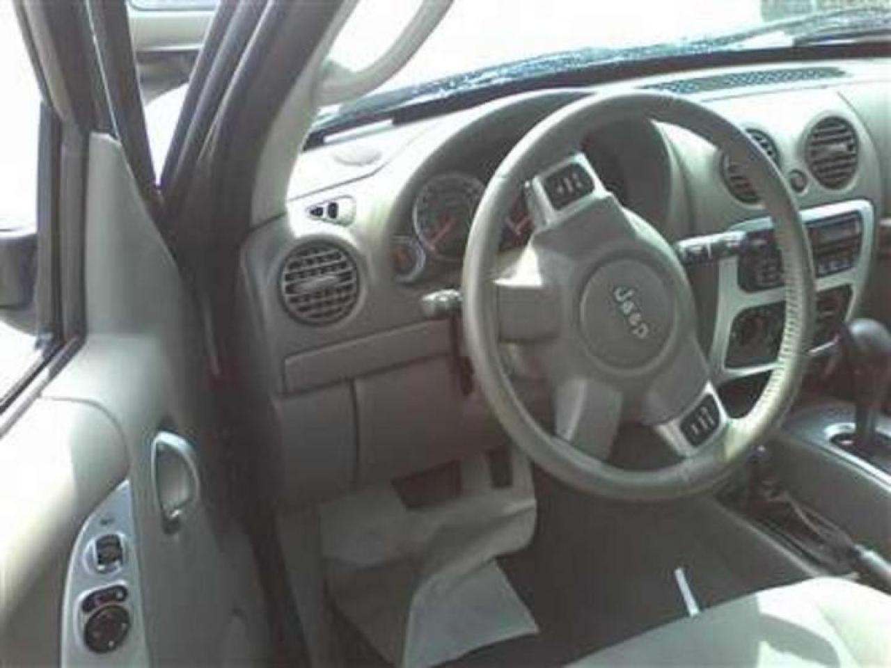 628303