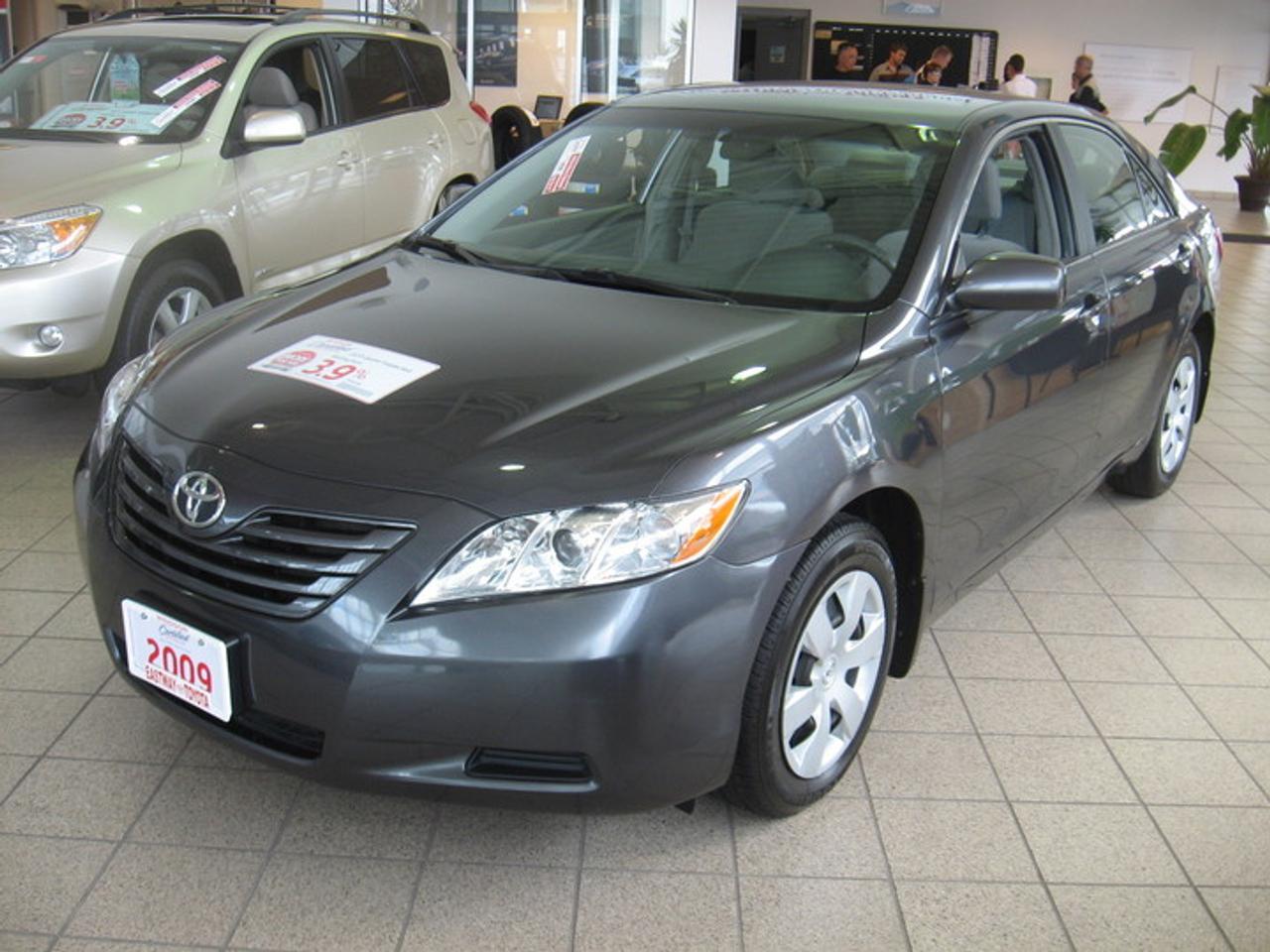 Used 2009 Toyota Camry  for sale in Windsor, ON