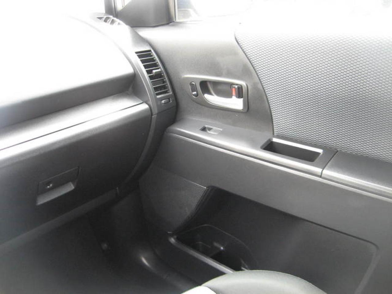 2006 Mazda Mazda5  Photo14