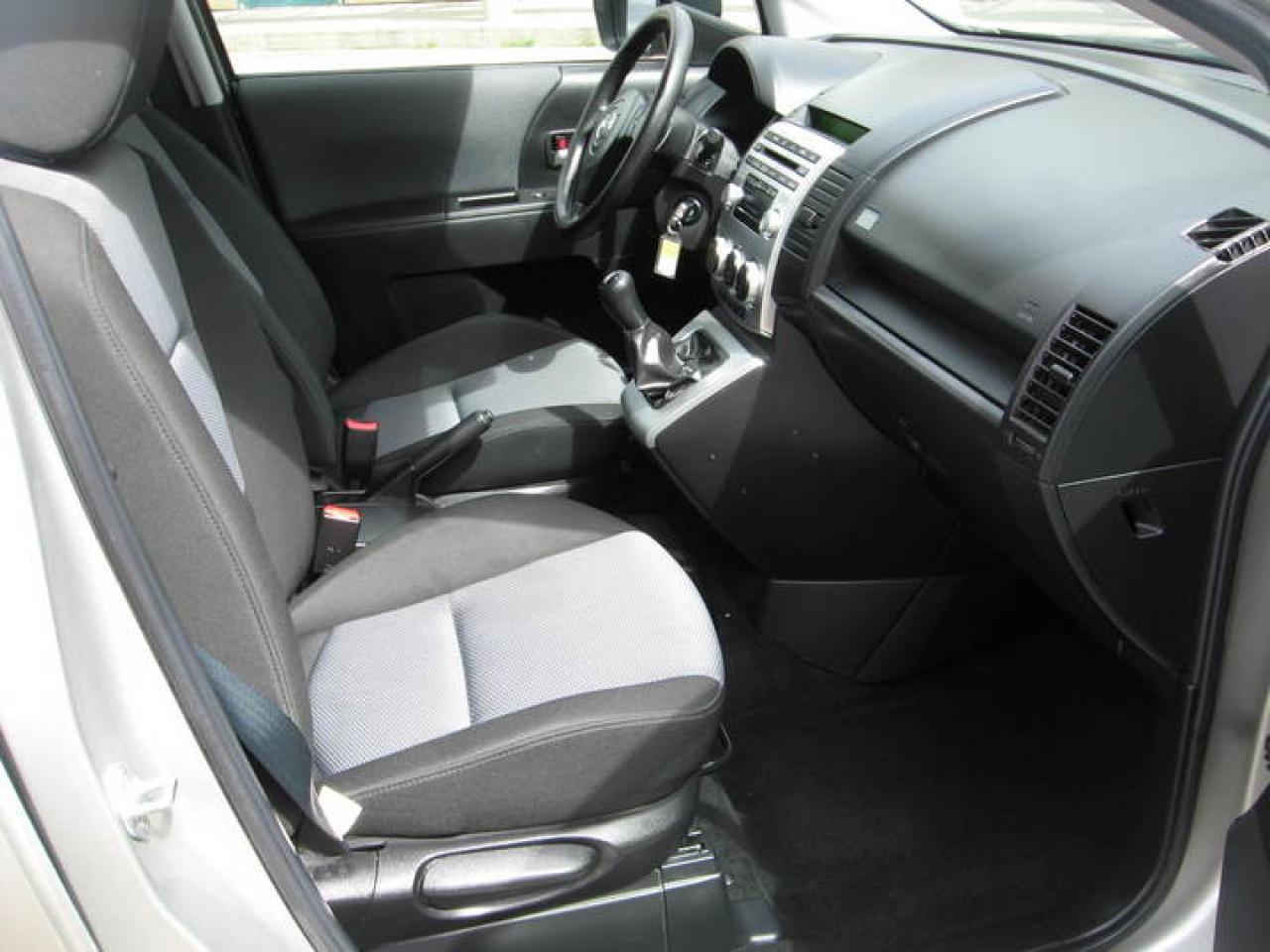 2006 Mazda Mazda5  Photo41