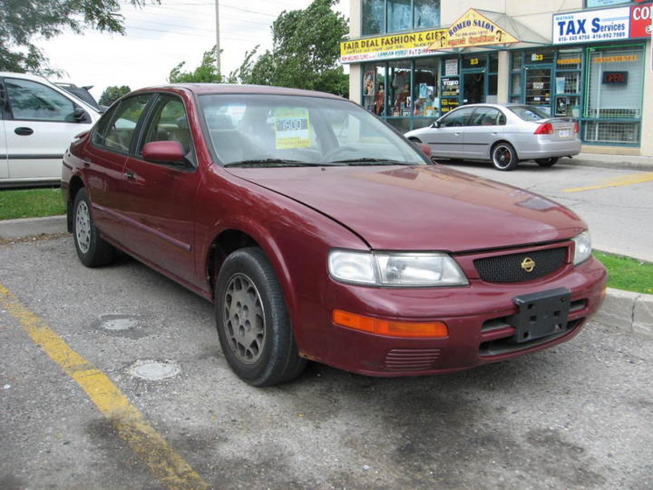 1996 Nissan Maxima 