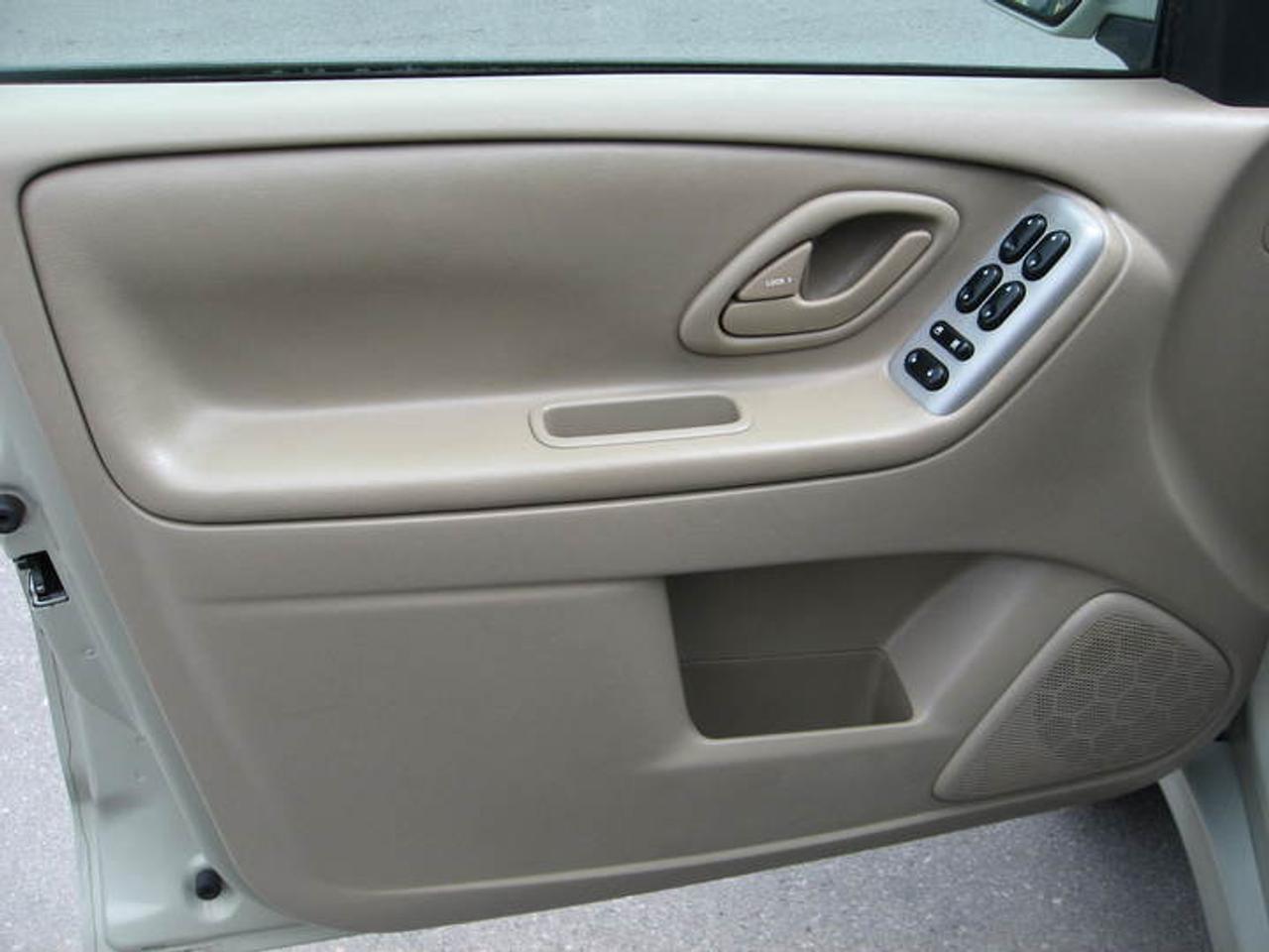 2006 Mazda Tribute *** $9,998 *** Photo8