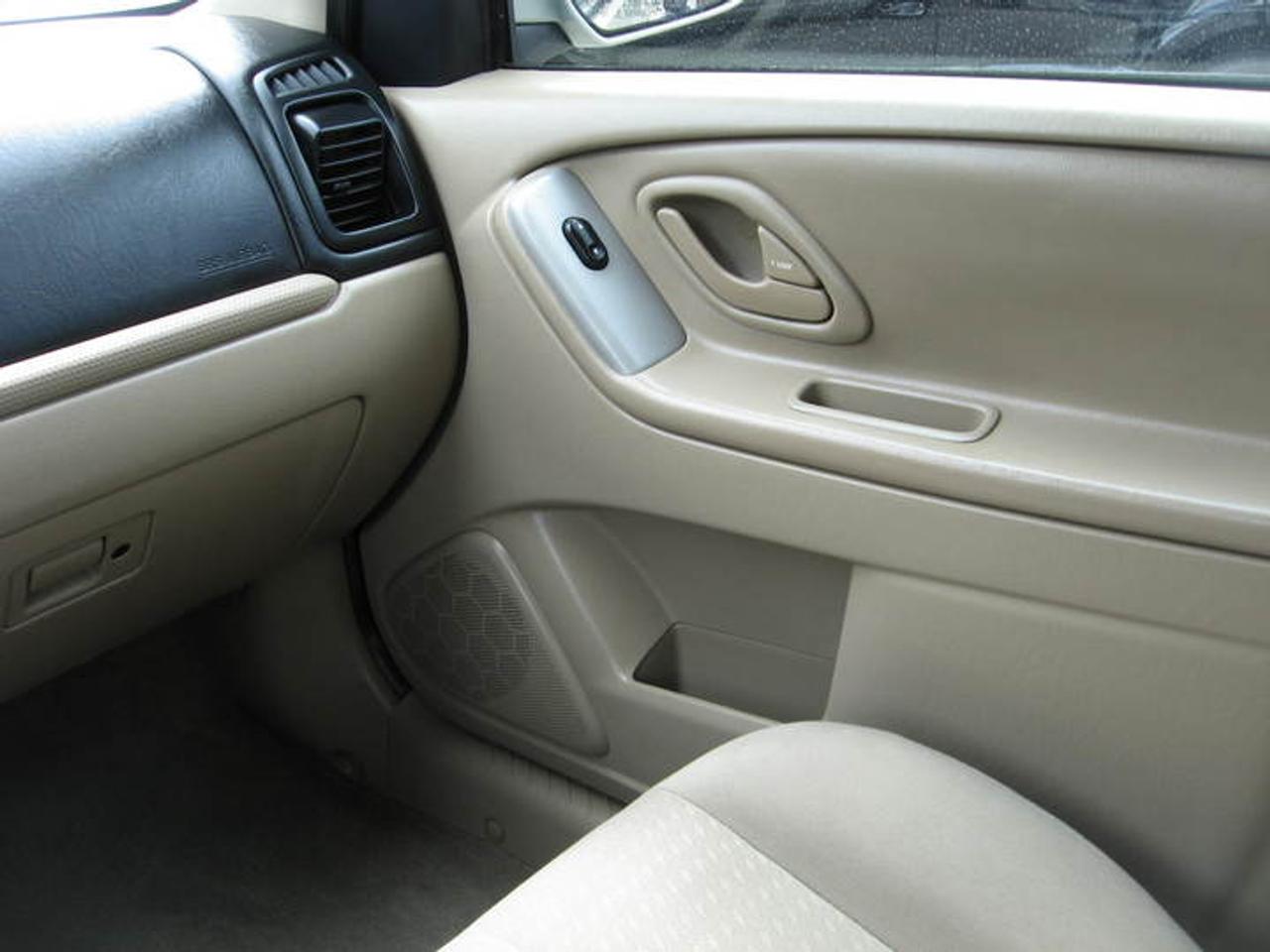 2006 Mazda Tribute *** $9,998 *** Photo14
