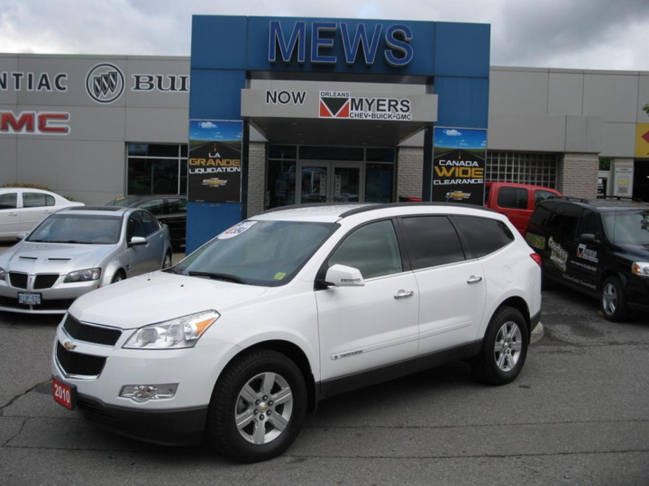 Used 2010 Chevrolet Traverse LT for sale in Orleans, ON