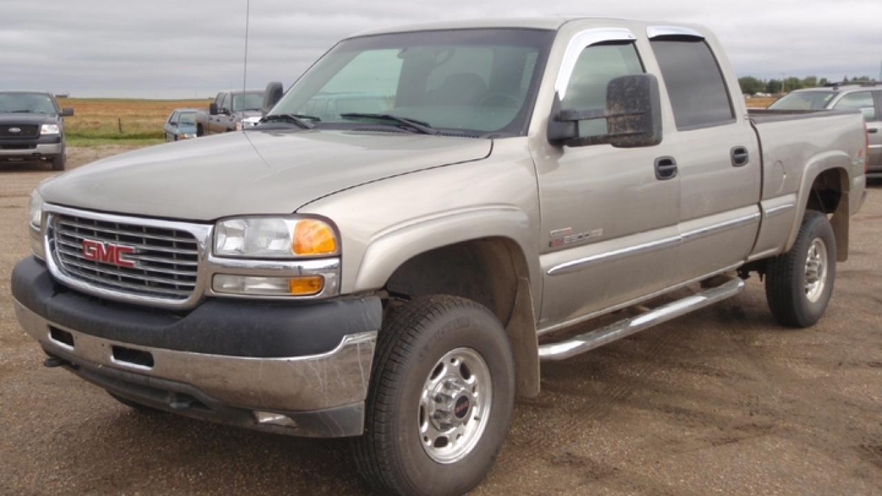 Used 2001 GMC Sierra 2500HD  for sale in Rosetown, SK