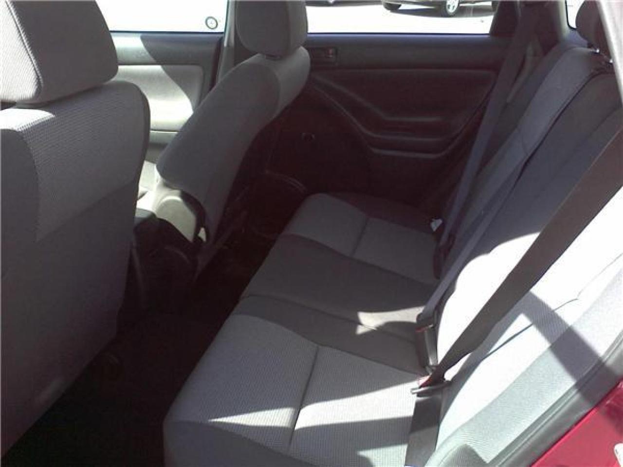 Used 2006 Pontiac Vibe Base for sale in Orleans, ON