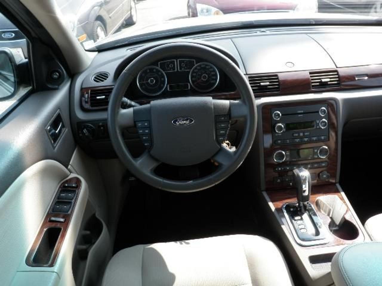 Used 2008 Ford Taurus  for sale in Oakville, ON