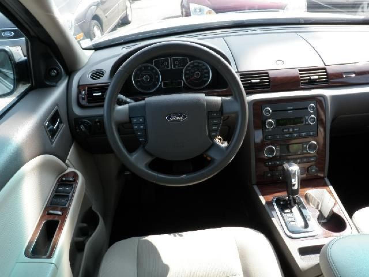 Used 2008 Ford Taurus  for sale in Oakville, ON