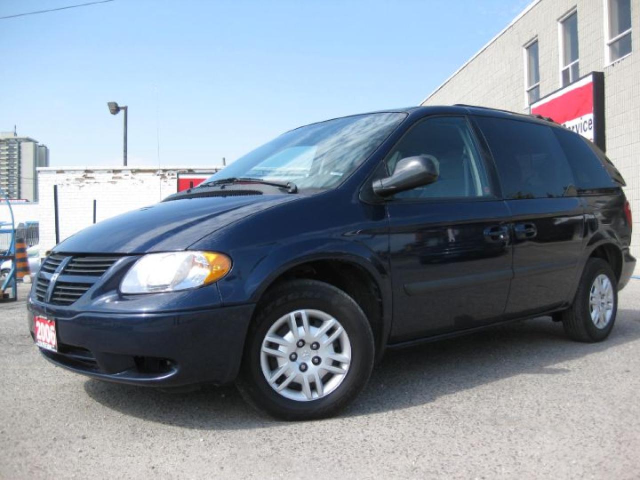 Used 2006 Dodge Caravan **QUADS, QUADS, QUADS** for sale in Toronto, ON