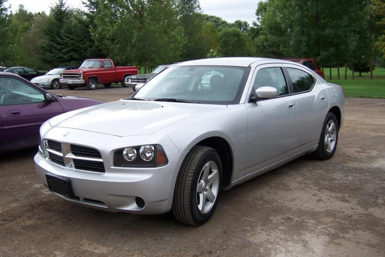Used 2010 Dodge Charger  for sale in Dundas, ON